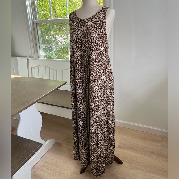 J. Jill Kona Brown/Pink Kaleidoscope Print Jersey Stretch Cross Back Maxi Dress - Picture 11 of 12